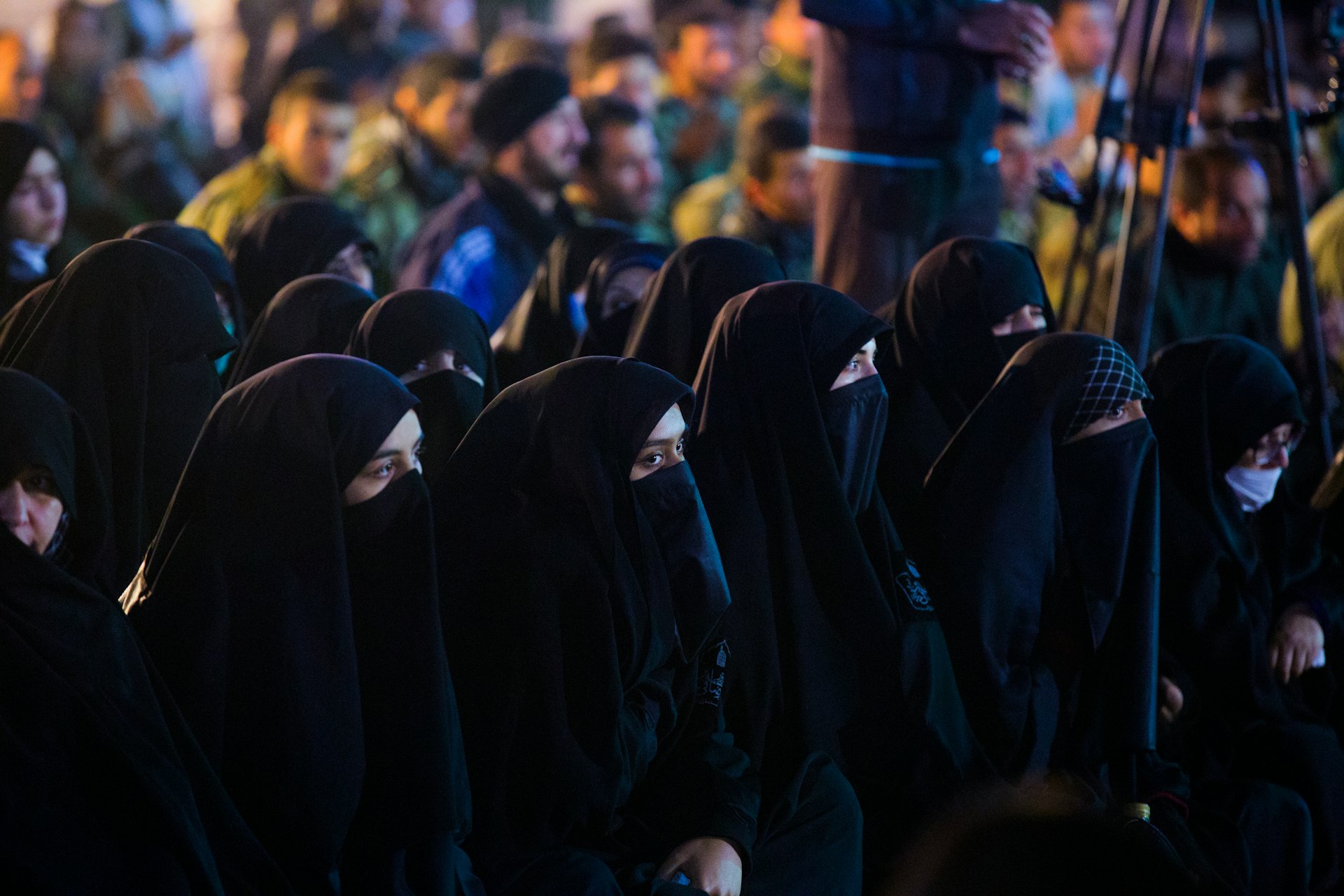 Islahul Muslama women wearing black niqab